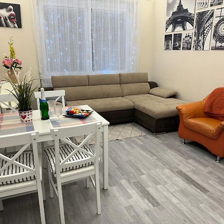 Relax Island Family Friedly Apartment Budapest Bagian luar foto