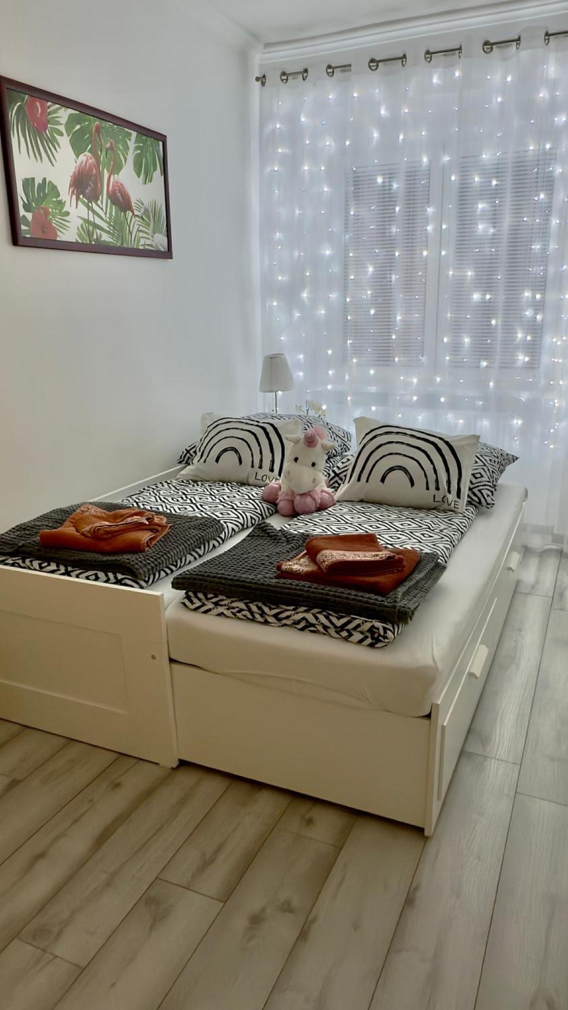 Relax Island Family Friedly Apartment Budapest Bagian luar foto