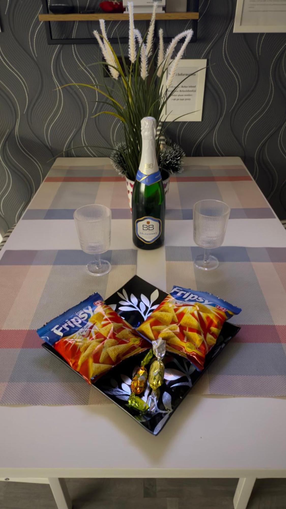 Relax Island Family Friedly Apartment Budapest Bagian luar foto